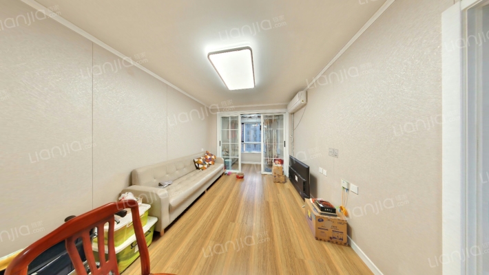 龙凤山语二手房实景图