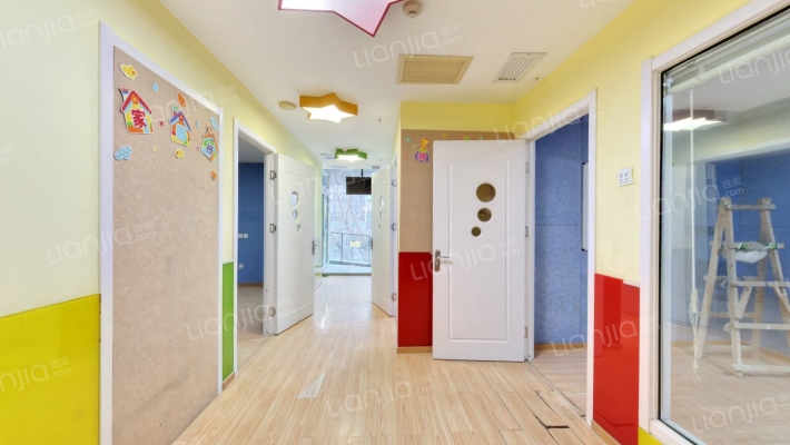 西派国际公寓二手房实景图