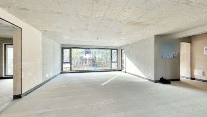 招商雲山間二手房实景图