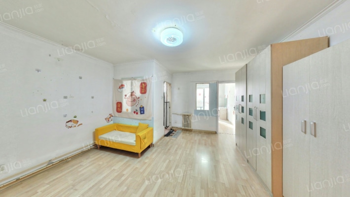 宝隆温泉公寓二手房实景图