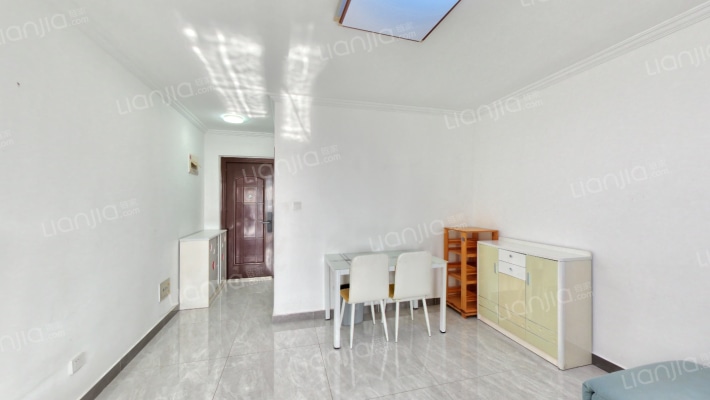 彩虹新城二手房实景图