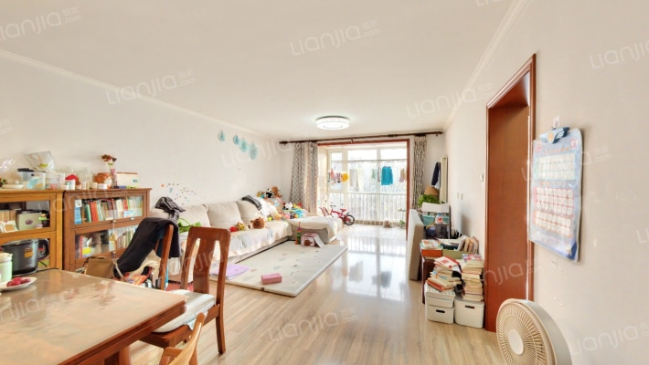 田园风光雅苑二手房实景图