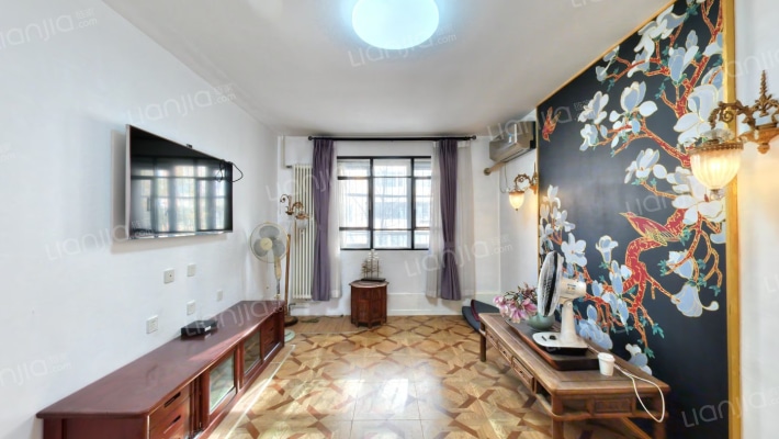 六里屯北里二手房实景图