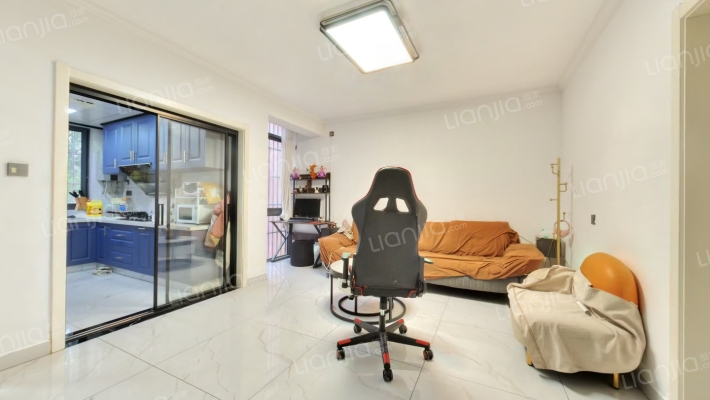 美陆佳园桦苑二手房实景图