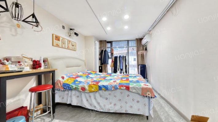 高新芳华二手房实景图