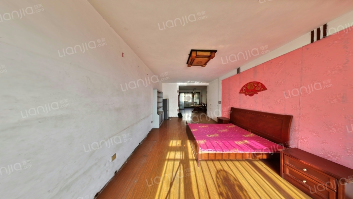 南山花苑二手房实景图