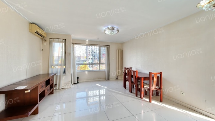 UHN国际村二手房实景图