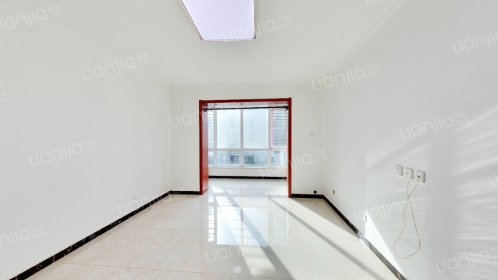 京艺天朗雅园二手房实景图