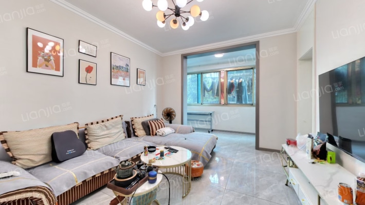 金沙春二手房实景图