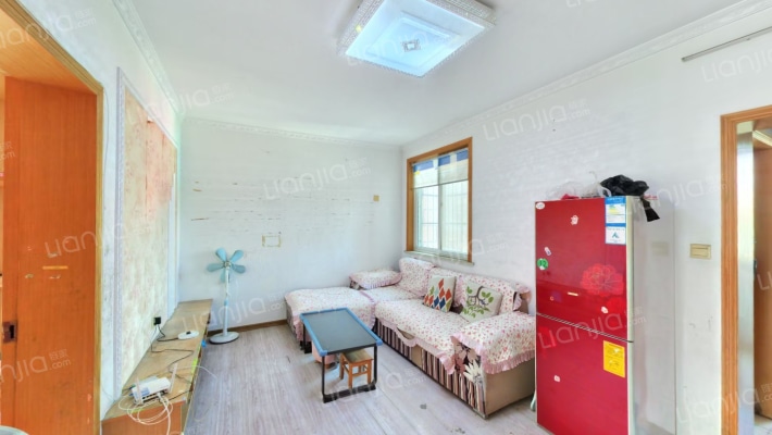 南方花园D组团二手房实景图