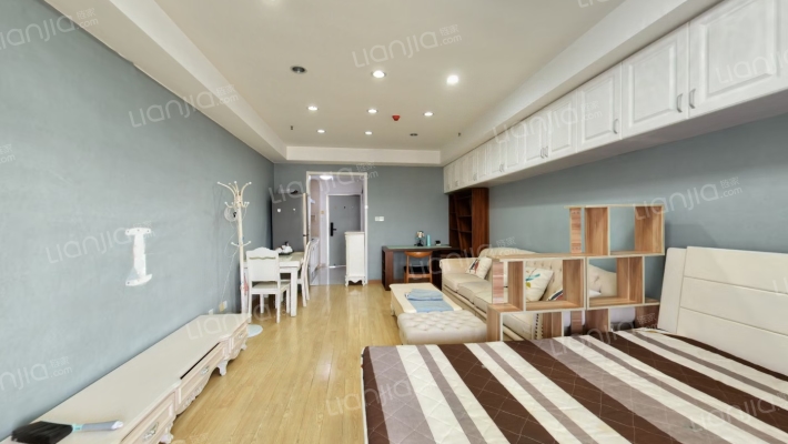 东山国际滨河街区二手房实景图