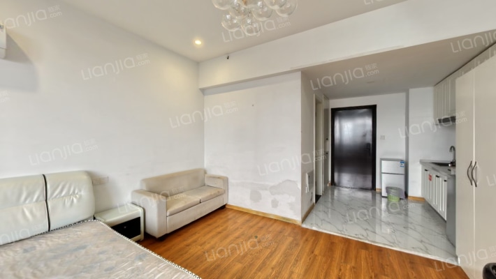 时代广场二手房实景图