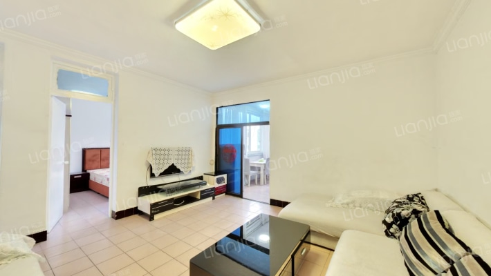 卫生局宿舍二手房实景图