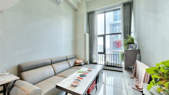 融创裕华壹号公寓二手房实景图