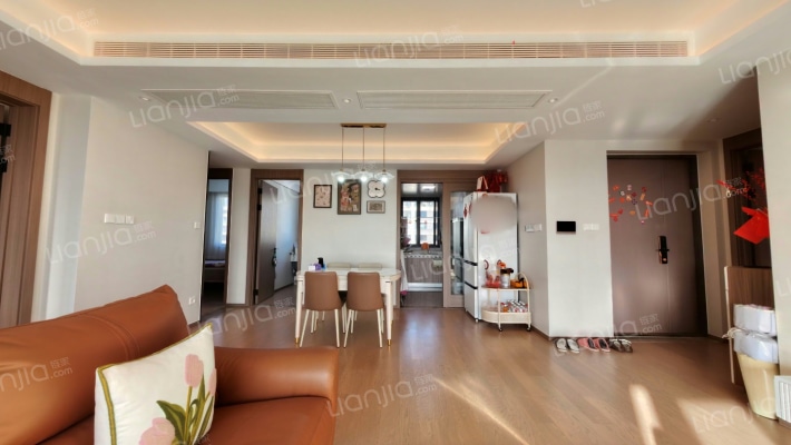 南山溪上四季花园二手房实景图