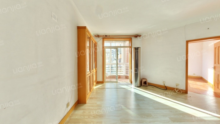 名贵山庄华美园二手房实景图