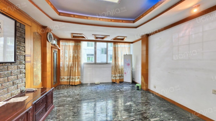 军官住宅小区二手房实景图