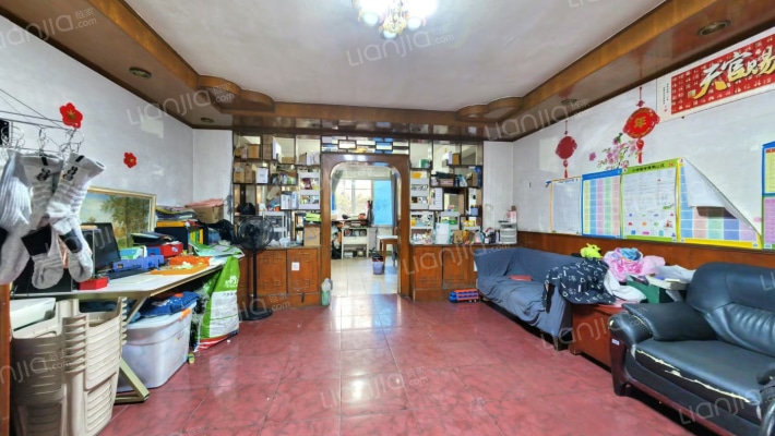 顺丰路195号二手房实景图