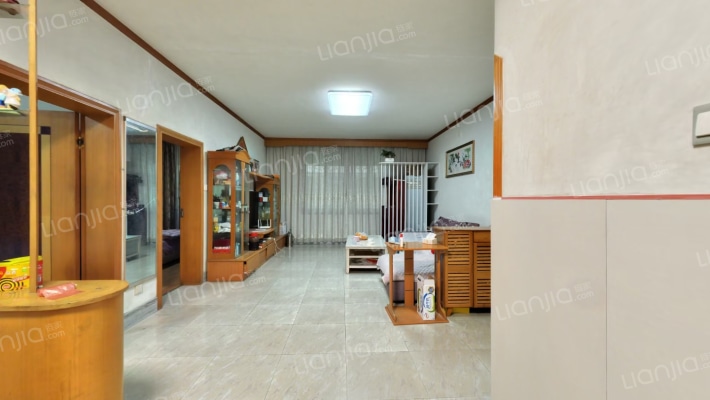 工业大道西段212号二手房实景图