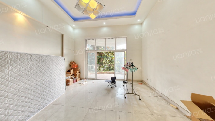 西区花园别墅绿之韵二手房实景图