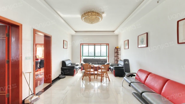 象湖2008二手房实景图