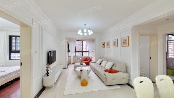 合能珍宝翡翠二手房实景图