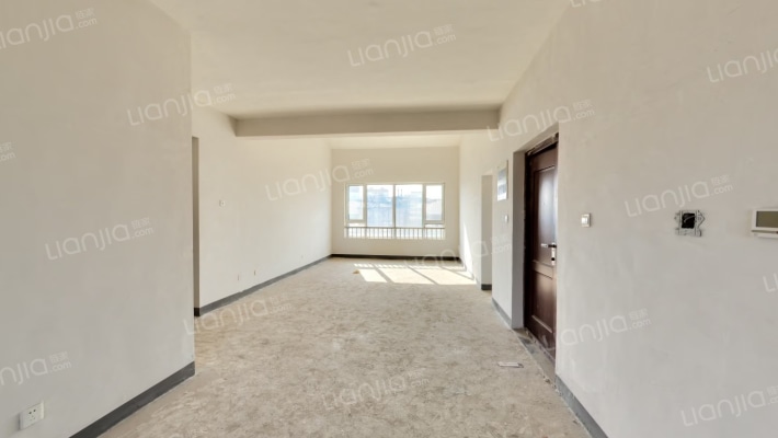 赢兴华庭二手房实景图