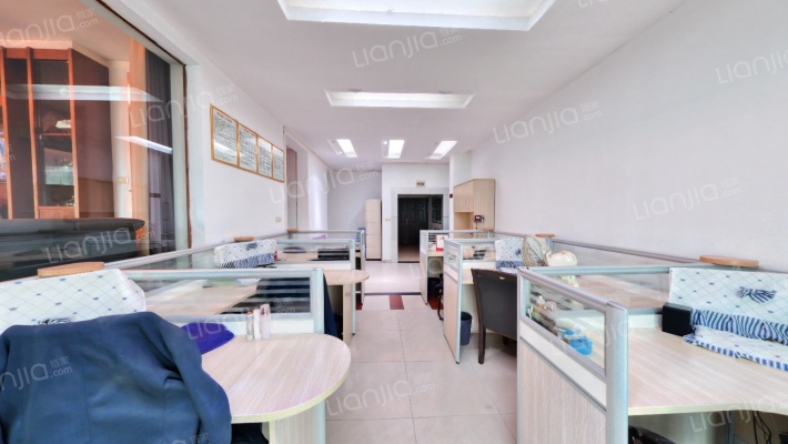 尚新小区二手房实景图