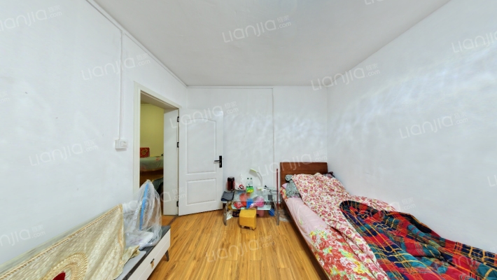 怡福路104号院二手房实景图