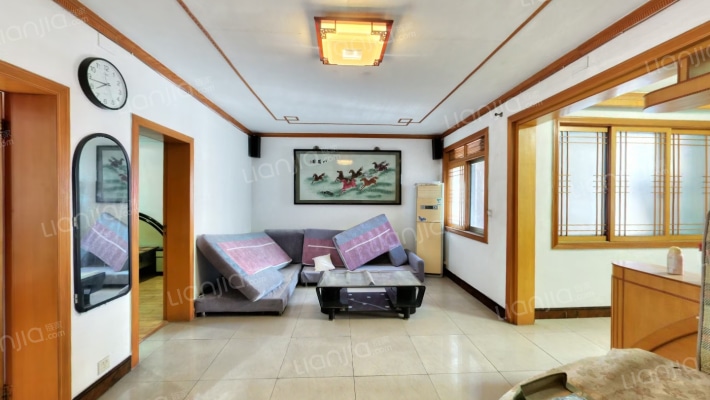 鸿基公寓二手房实景图