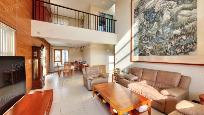 天泓山庄怡山苑二手房实景图