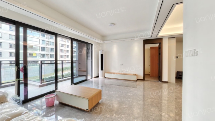 万科清水甲第致远二手房实景图