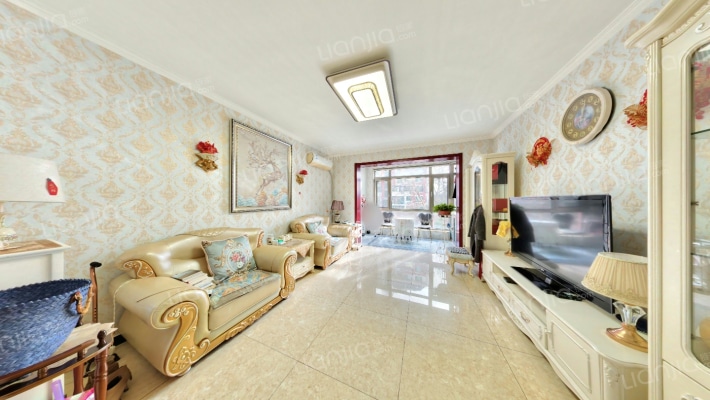 莱茵河畔二手房实景图