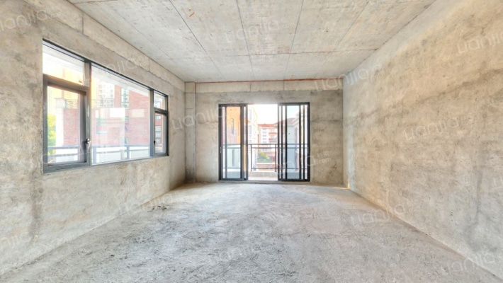 濠三小区二手房实景图