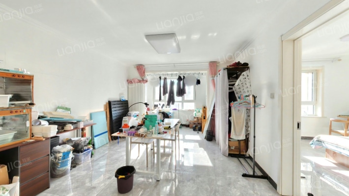 隆兴园三里二手房实景图