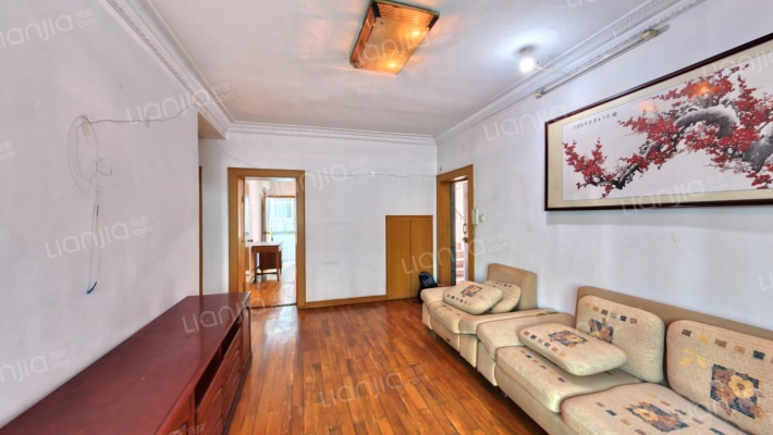 南京西路326号二手房实景图