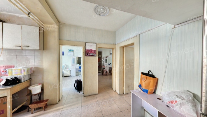 范西路新华书店宿舍二手房实景图