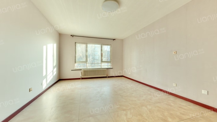 美伦堡二手房实景图