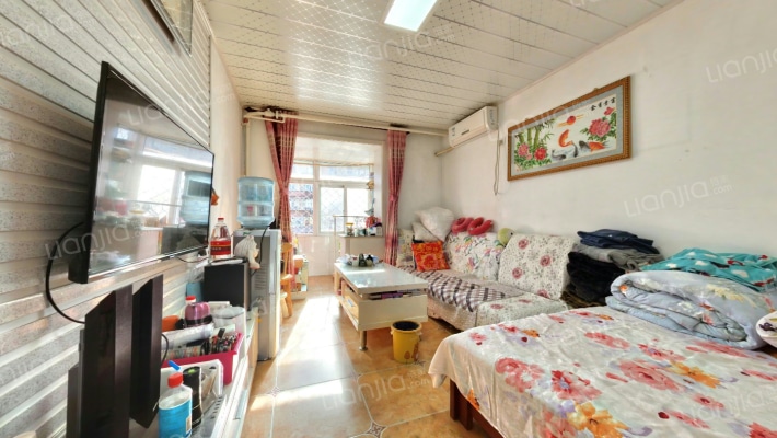 亚新一里二手房实景图