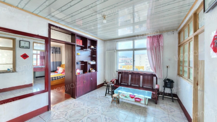 老县社小区二手房实景图