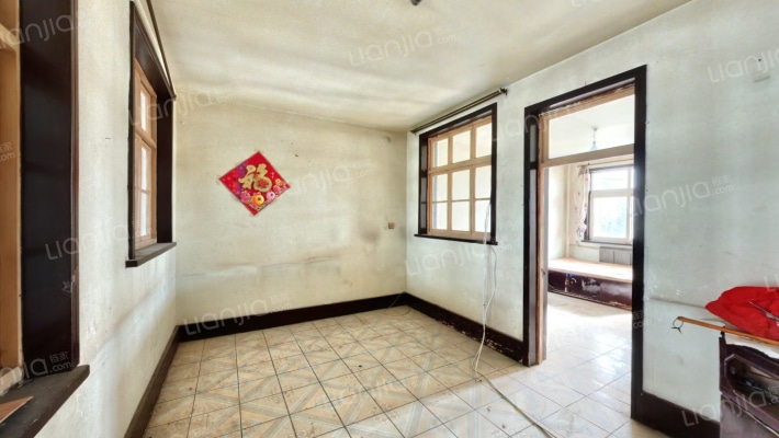 9733家属楼二手房实景图