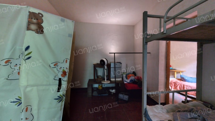 弯弓街65号二手房实景图