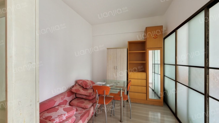 莱茵小镇二手房实景图