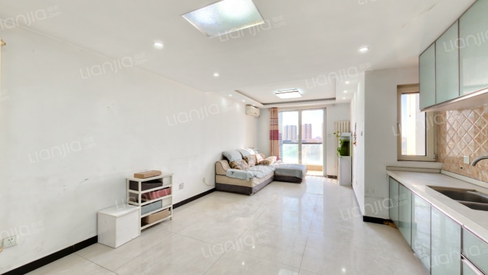 M5朗峰二手房实景图