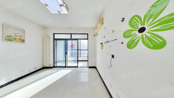 长江一号B区二手房实景图