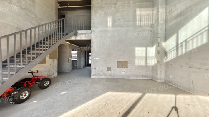 亚星九邸二手房实景图