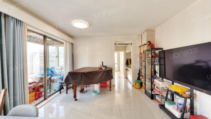 大西洋新城E区二手房实景图