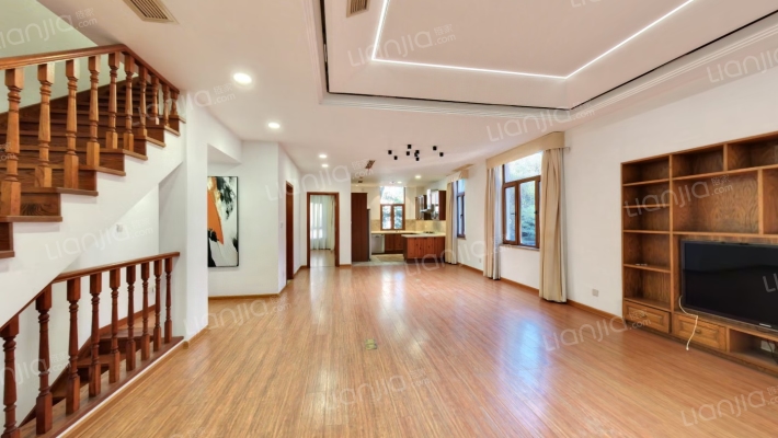 玛斯兰德桃子街区二手房实景图