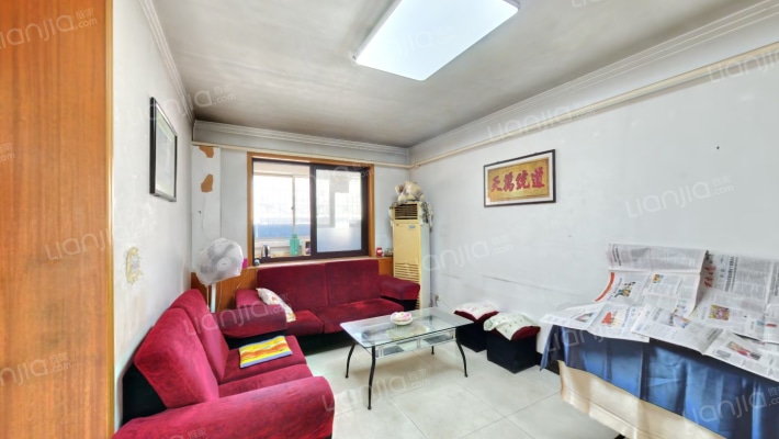 市房地局家属院二手房实景图