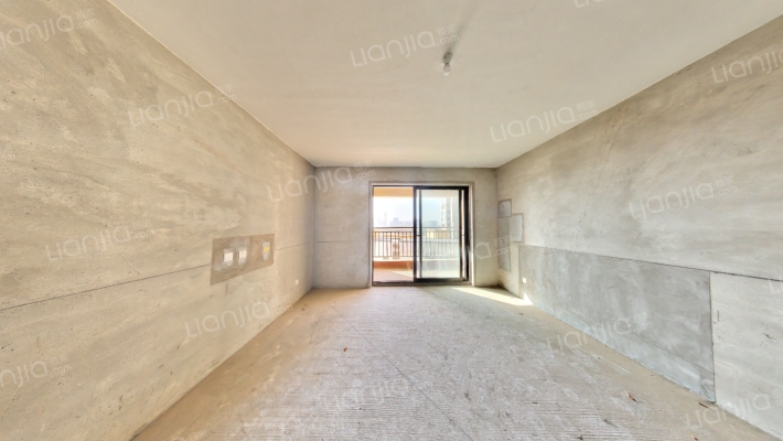 鲁能公馆2号院二手房实景图